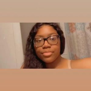 Meet your Posher, Chelsey